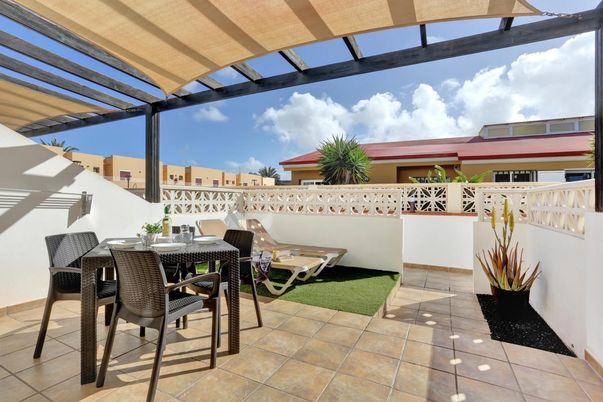Residencia Lena Apartment Corralejo Exterior photo